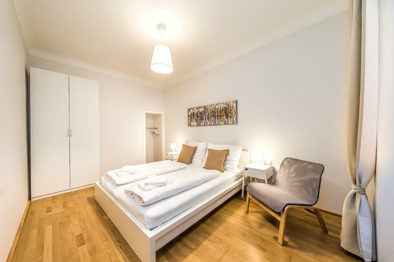 Beautiful City Apartment At Famous Ballgasse Vídeň Exteriér fotografie